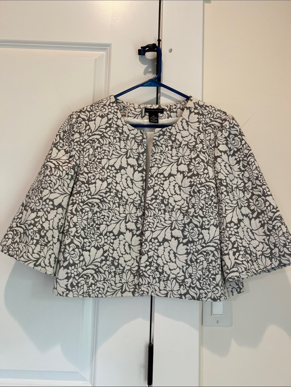 Madison Studio Gray & White Floral Jacquard Cropped Jacket